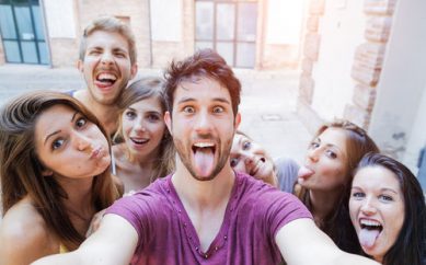 Selfie Modası Erkeklerde Estetiği Artırdı